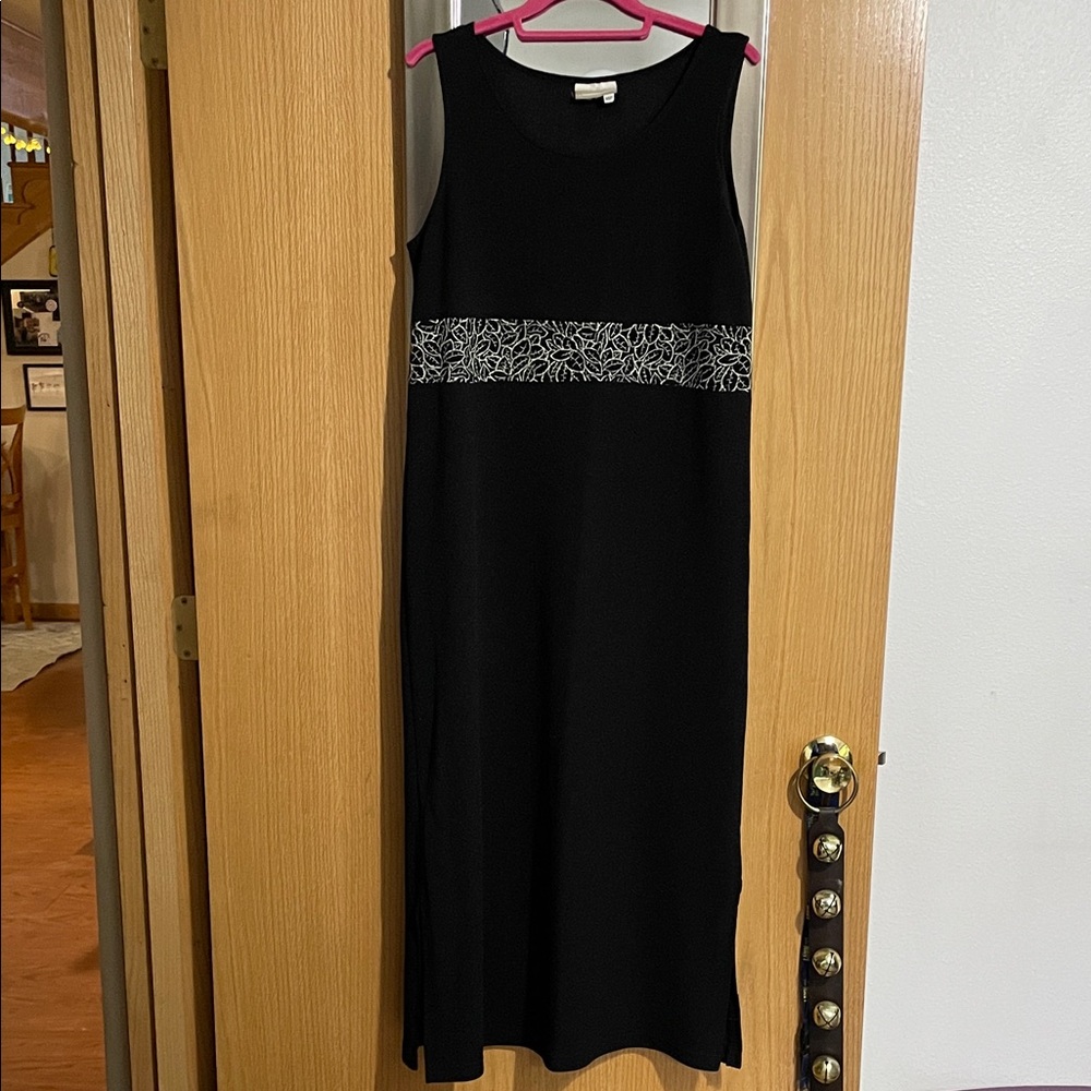 Coldwater Creek Black Sleeveless Maxi Dress with White Leaf Pattern size 14P